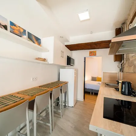 Le Lucia, Beau T2, Clim,centre Historique, Comedie Apartment Montpellier