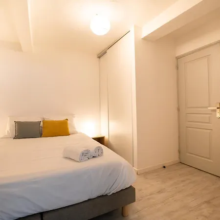 Le Lucia, Beau T2, Clim,centre Historique, Comedie Apartment