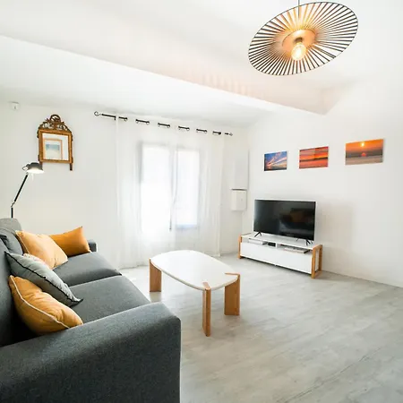 Le Lucia, Beau T2, Clim,centre Historique, Comedie Apartment